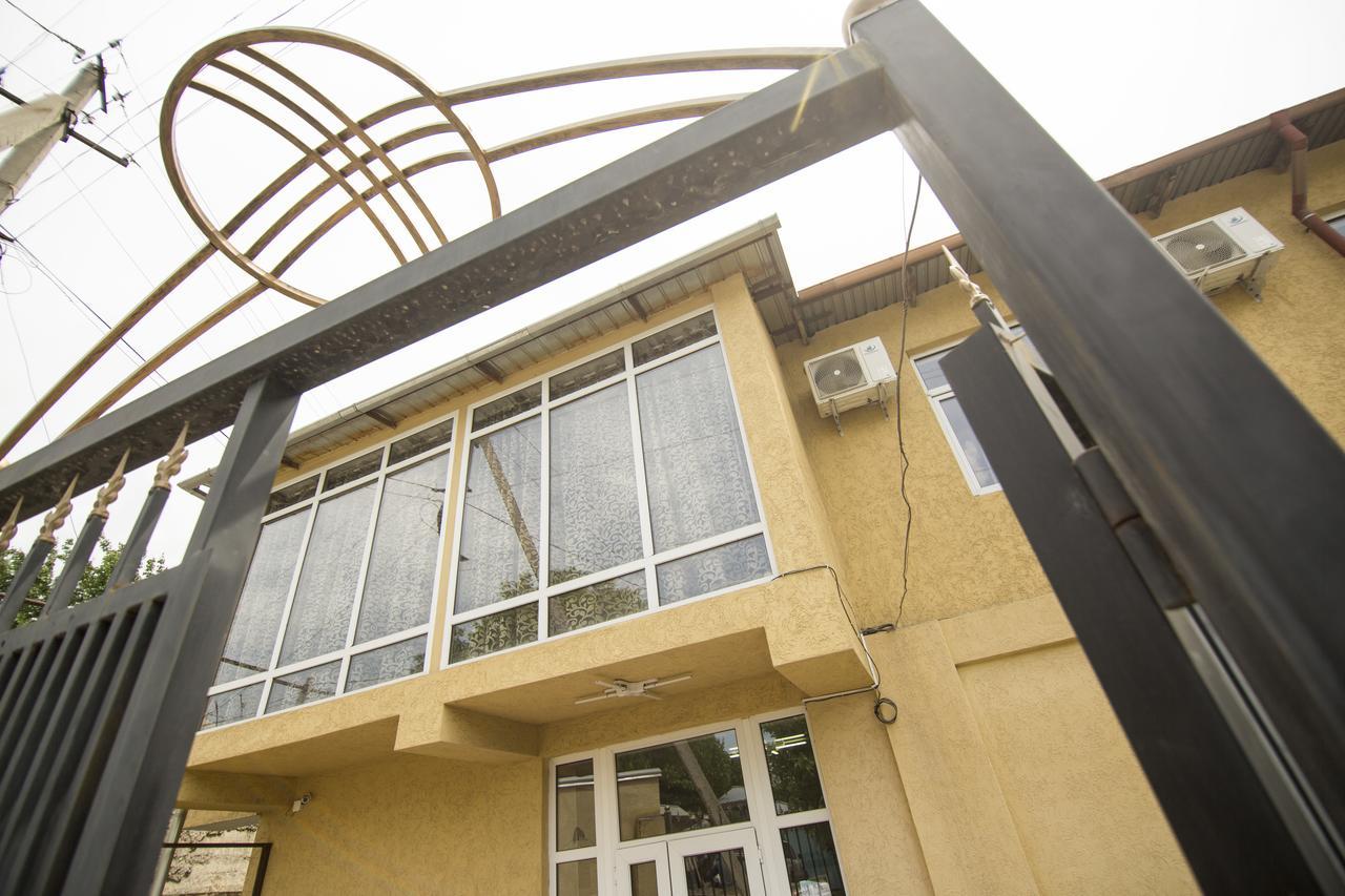 Hostel Esal ออช ภายนอก รูปภาพ