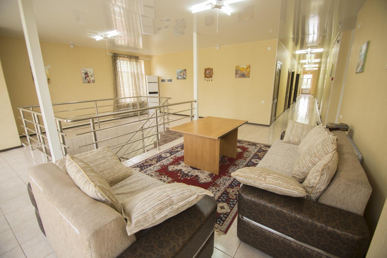 Hostel Esal ออช ภายนอก รูปภาพ